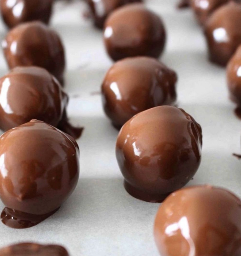 Chocolate Coated Australian Macadamias